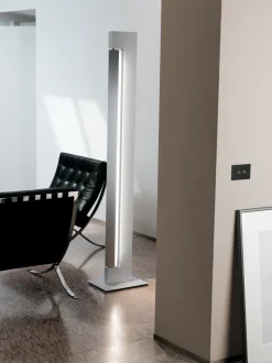 Ara Led gulvlampe, hvid/blank