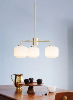 Arp 3-armet lysekrone, opal/messing