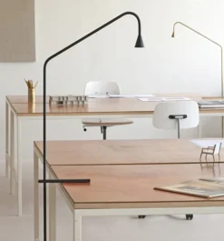 Austere bordlampe, messing