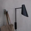 Cale væglampe m/arm, sort