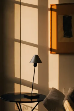 Gira bordlampe, sort aluminium