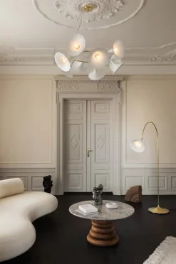 Petalii 10 lysekrone, poleret messing/hvid