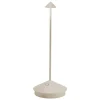 Pina batterilampe / bordlampe, sand