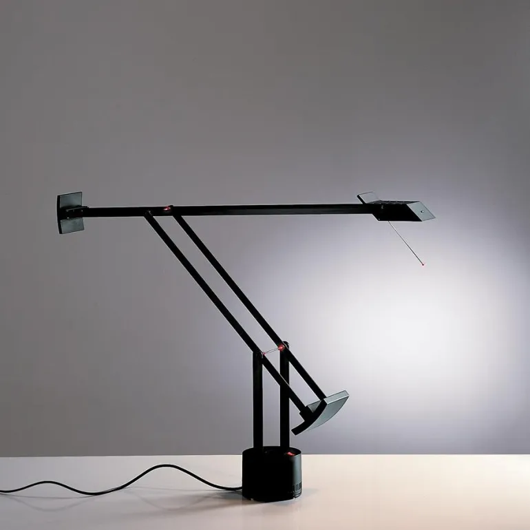 Tizio 35 bordlampe, sort