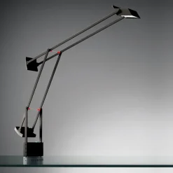 Tizio bordlampe, sort