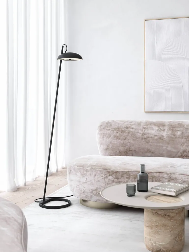 Versale gulvlampe, sort